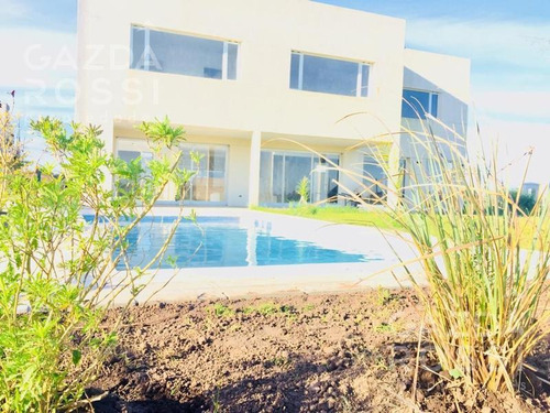 Imagen 4 de 14 de Excelente Casa Moderna Con Piscina, En Venta, Barrio Privado La Horqueta, Canning.