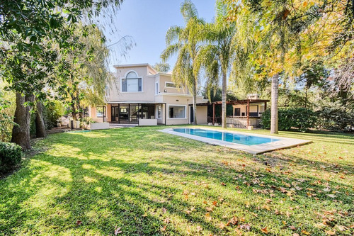 Imagen 3 de 30 de Moderna Casa A La Venta En Solares Del Talar