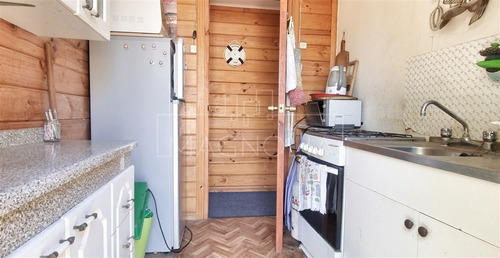 Casa En Venta De 3 Dorm. En Algarrobo