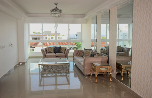 Penthouse En Venta En Mirador Sur. 4 Habitaciones