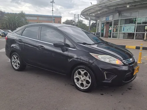 Ford Fiesta Se 1.6cc At Aa 4x2