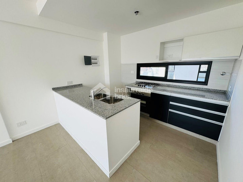 Se Vende Departamento 3 Amb Con Vista Desde Un Piso 12 En Villa Urquiza