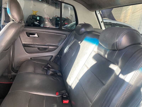 Imagem 8 de 12 de Volkswagen Fox 1.6 Prime G2 Total Flex