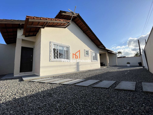 Imagem 7 de 30 de Casa De Esquina Com 2 Dormitórios No Fátima - V233