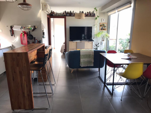 Imagen 3 de 13 de 2 Ambientes Y 1/2 - 2 Balcones - Cochera Cub. Y Pileta.