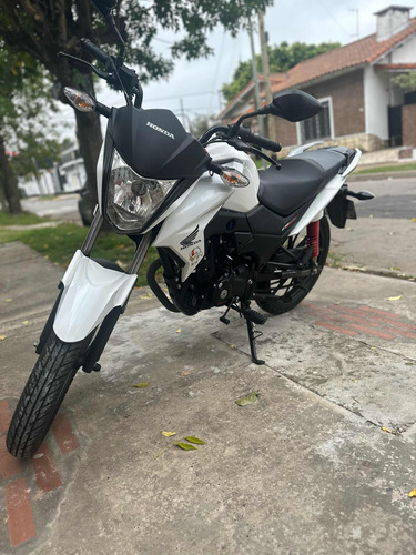 Honda Twister Cb 125 F - Como Nueva Solo 8 Mil Km