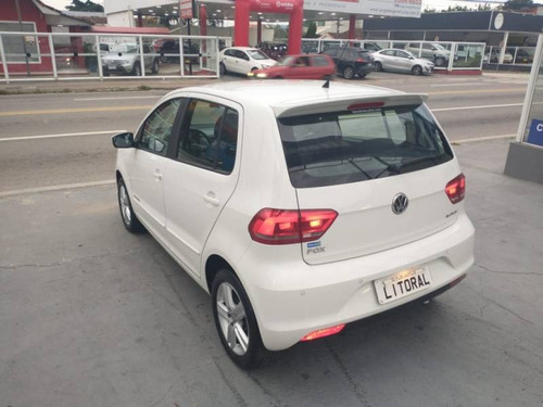 Imagem 9 de 14 de Volkswagen Fox Comfortline I Motion 1.6 8v 2016