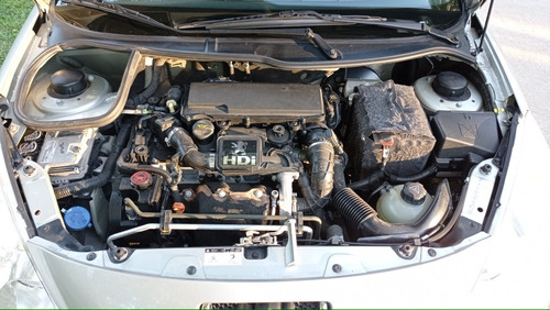 Peugeot 207 2013 1.4 Sedan Feline Hdi 70cv