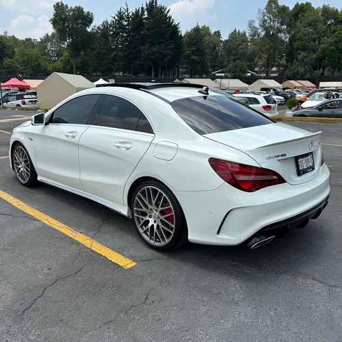 Mercedes-Benz Clase CLA 2.0 45 Amg At