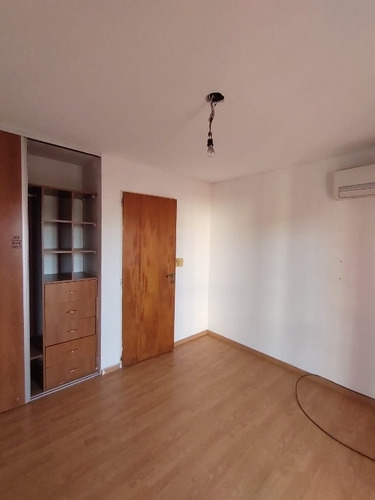 Departamento Tipo Casa En Alquiler En Lanus Este