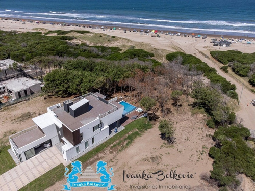 Imagen 28 de 30 de Alquiler Casa Costa Esmeralda Barrio Marítimo Frente Al Mar Piscina 5 Dormitorios
