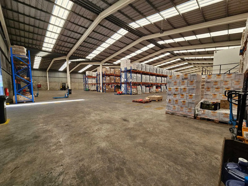 Venta Amplia Bodega (75316)