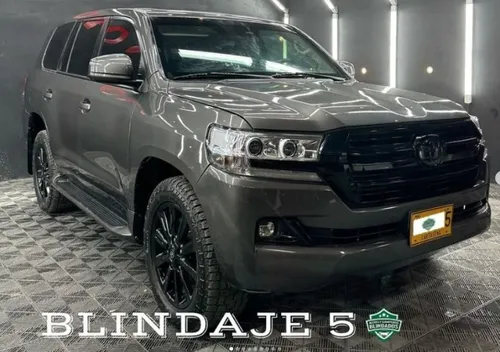 Toyota Land Cruiser SAHARA LC200 VX.