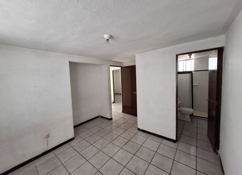 Casa En Remate Con Excelente Plusvalía Muy Cerca Del Centro De Querétaro Yqh