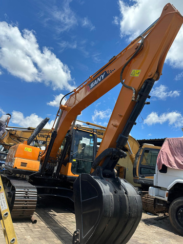Escavadeira 13 Toneladas Sany 135c 2015