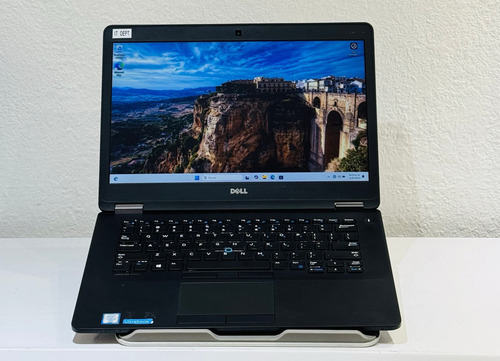 Laptop Dell Latitude E7470, 8 Ram, Disco Sólido, Windows 11 (Usado)