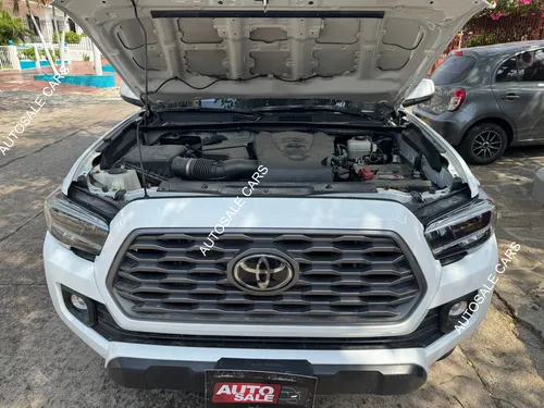 Toyota Tacoma SR5