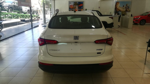 Nuevo Fiat Cronos Precision 1.8 At6 Pack Premium 2021 0km