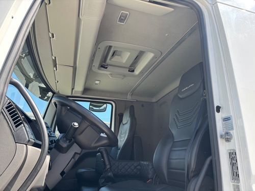 Vw 26.320 Ano 2024 Leito Bitruck Baú 12 Mts