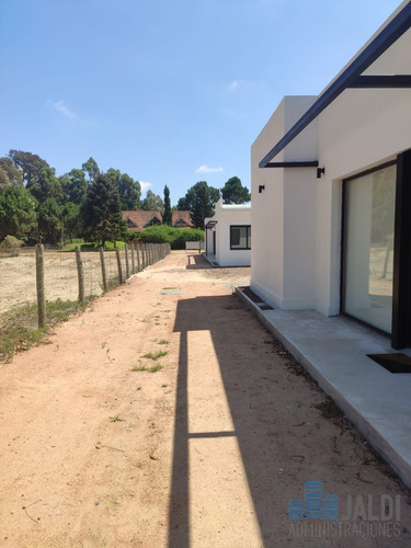 En Venta Casa Cerca De Parque Pinares 2 Y Chacras Burnett