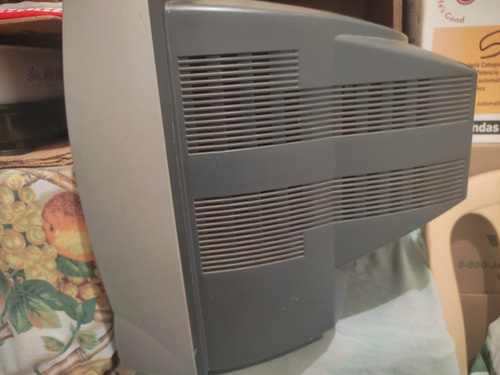 Imagen 6 de 9 de Televisor Daewoo De 20 Pulgadas Con Base De Pared