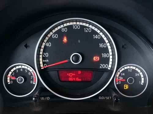 Volkswagen Up 2015