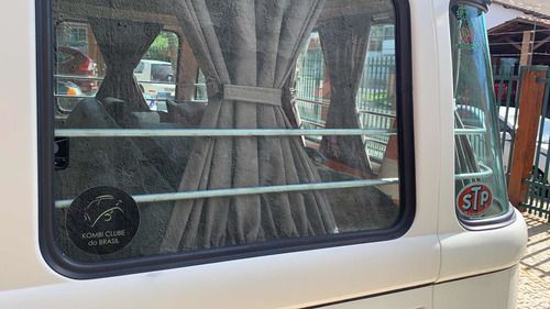 Volkswagen Kombi Luxo