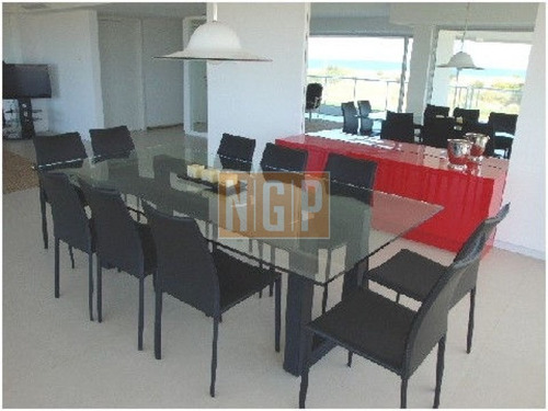 Hermoso Depto De Lujo En La Brava Con Pileta Y Parrillero Propio -ref:9179