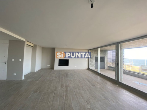 Imagen 8 de 30 de Apto Con Vista A La Playa Mansa, Con Estufa A Leña Y Parrillero.