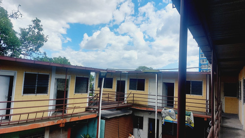 Condominio 35 Locales, Gran Ubicación En San Salvador