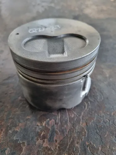 Pistón Nissan Qd32t Usado (Usado)