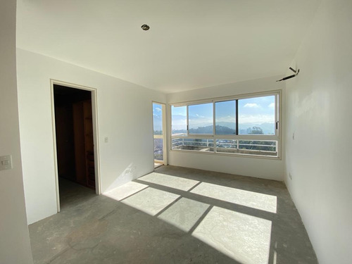 Imagen 11 de 18 de Venta Penthouse A Estrenar En Lomas Del Sol J24