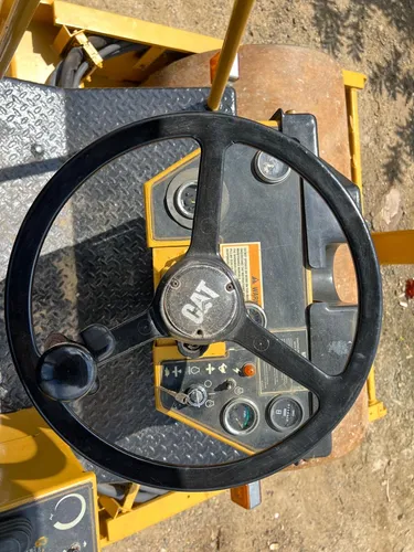 Vibro Cat Cp433c Año 2000 7ton