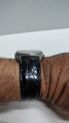 Reloj Omega Quartz Geneve Día Fecha Funcionando N Oris Rado Negro Acero Inoxidable Pulido Champagne (Usado)