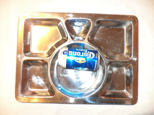 Charola / Mess Tray De Comedor De Acero Inoxidable (Usado)