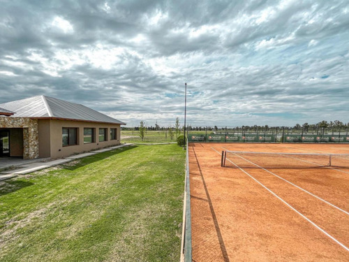 Terreno En Barrio Cerrado La Finca Funes