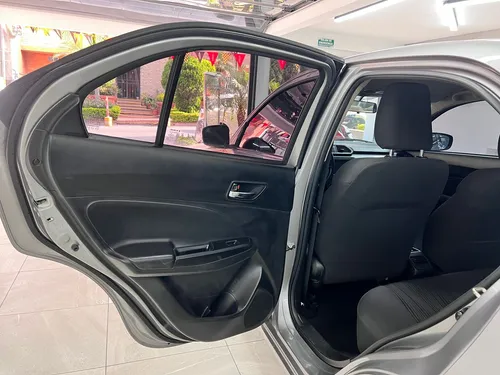 Suzuki Swift Dziere AT 2023