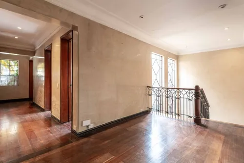 Casa En Arriendo/venta En La Macarena. Cod A8366