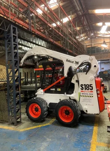 Minicargador Bobcat S185