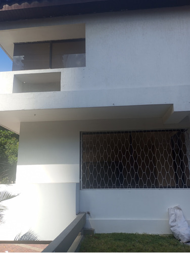 Casa En Arriendo En Barranquilla Villa Country. Cod 110694