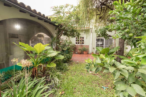 Imagen 18 de 30 de Excelente Casa De 4 Ambientes En Venta En Martinez!!