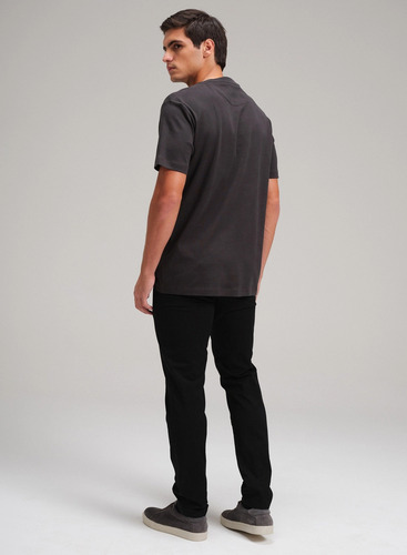 Remera Etiqueta Negra Cuello Redondo Boxy Luxury Touch I25