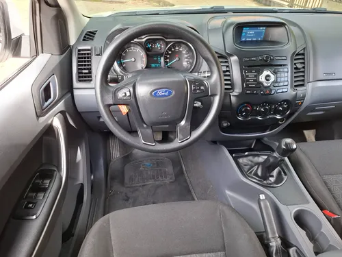 Ford Ranger 2.5 4x2 Gasolina Doble Cabina