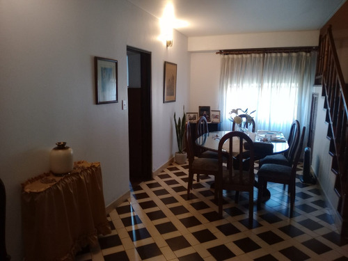 Venta Hermosa Casa Zona Plaza De Las Carretas Estación Muñiz Ubicación De Privilegio