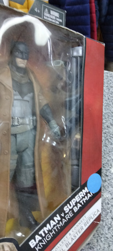 Dc Batman Knightmare, Multiverse, Grapnel Blaster Réplica(5) (Usado)
