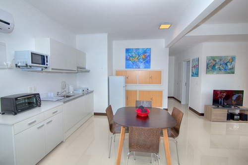 Imagen 4 de 15 de Apartamento En Edificio Nuevo Solo 12 Unidades Paradas Playa Mansa Temporada Y Anual - Loft De Diseño Muy Amplio - 56 M2