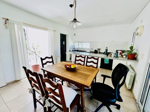 Imagen 4 de 20 de Vendo Casa Del Este 2 Dormitorios, Ampliable A 4, Jardín Con Piscina, Sin Expensas!!