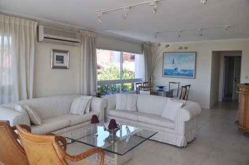 Alquiler Temporario De Apartamento 3 Dormitorios Península