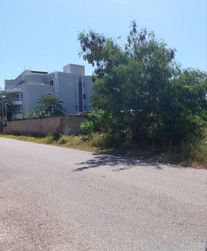 Terreno En Venta En Playa El Agua, Isla De Margarita