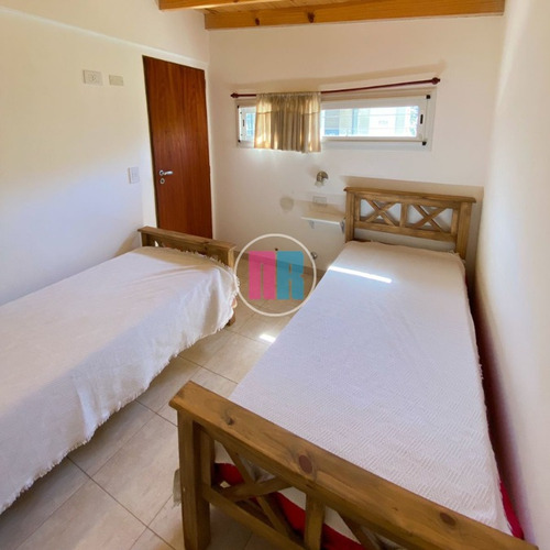 Casa En San Bernardo Con Quincho Cubierto - Zona Residencial - Calle 2743